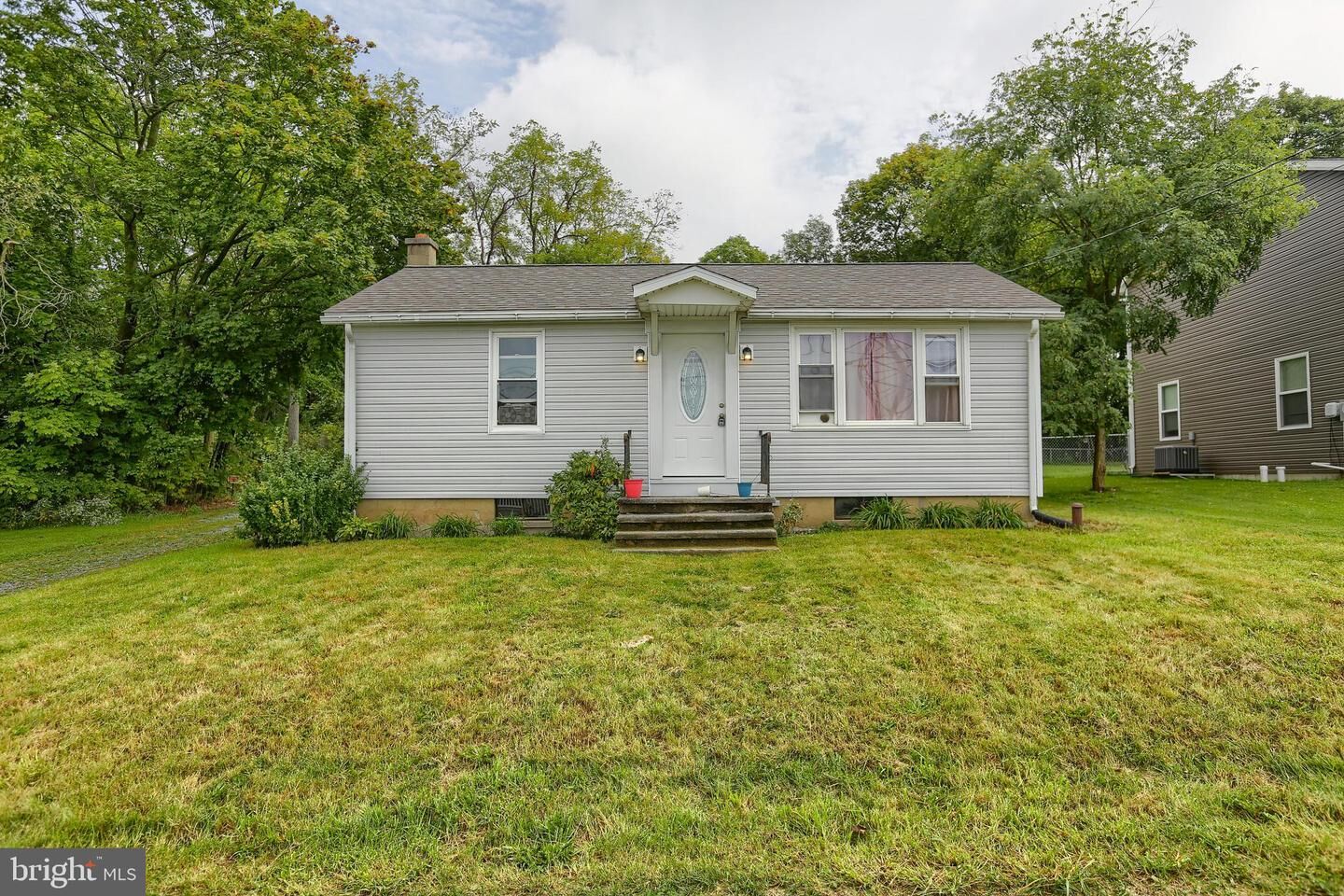 Property Photo:  536 Kutztown Road  PA 17067 