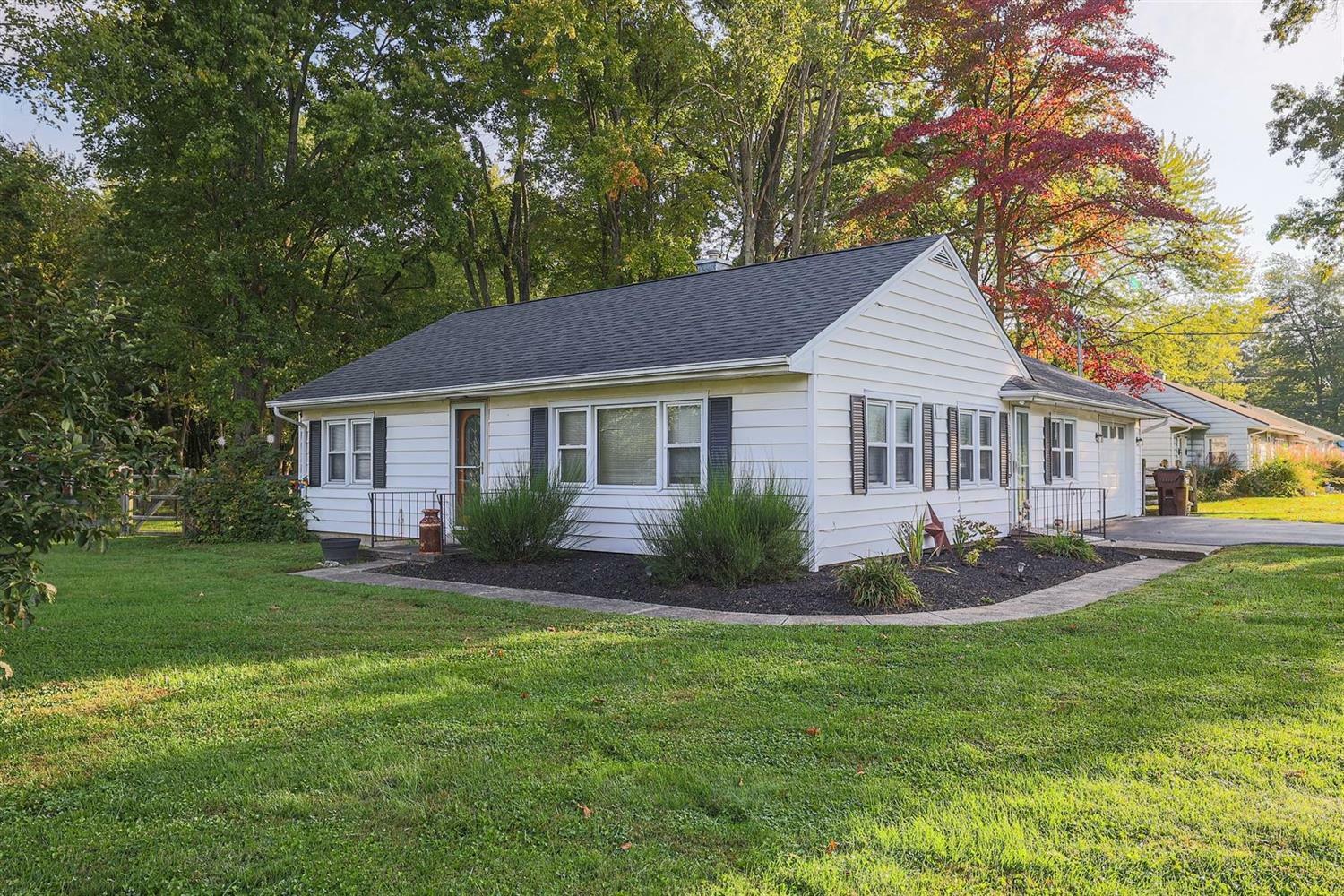 Property Photo:  1348 Emerson Ln  OH 45150 