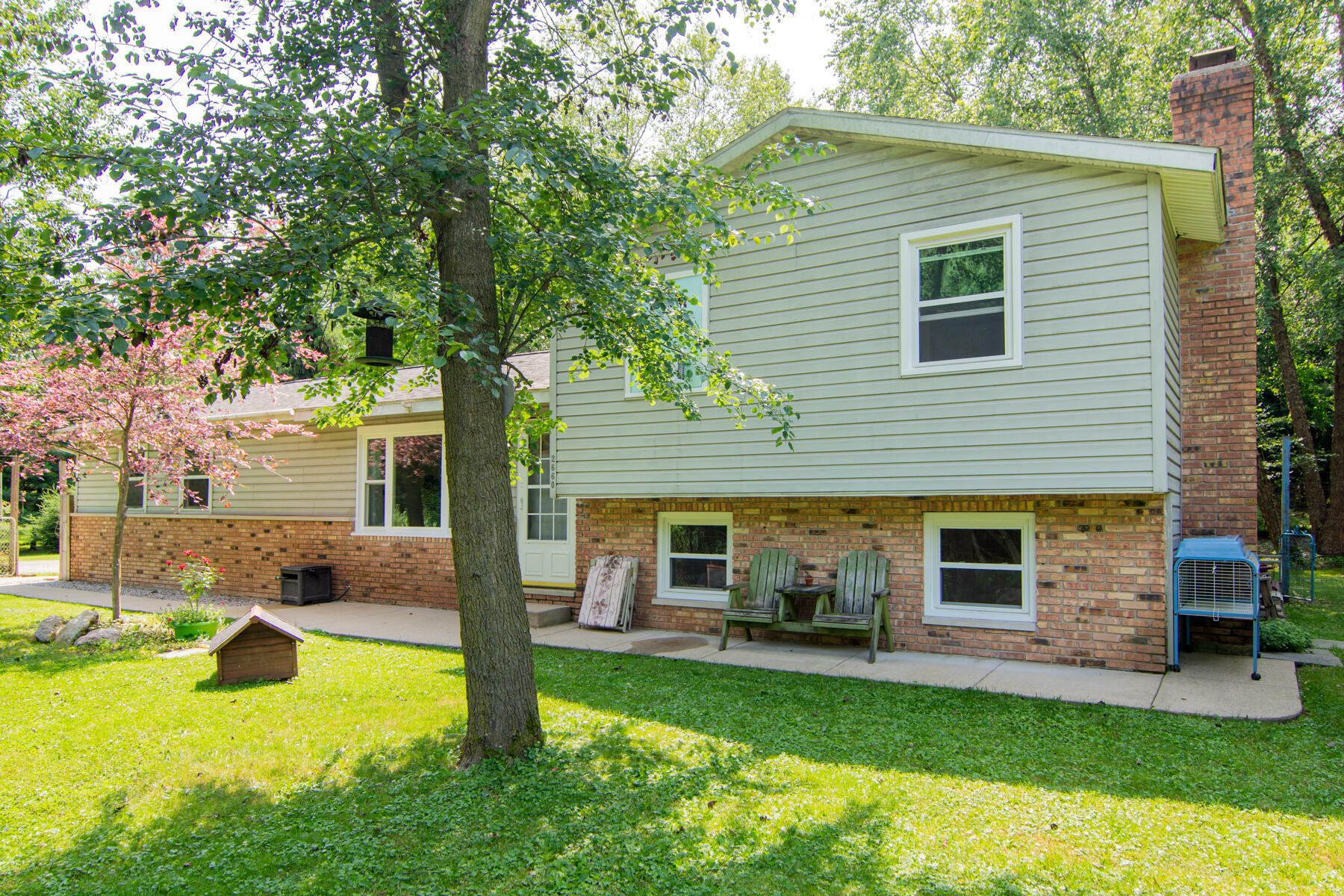 Property Photo:  2660 Weaver Road  MI 49120 