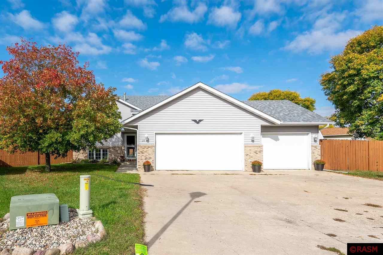 Property Photo: 26 Lamar Court MN 56003