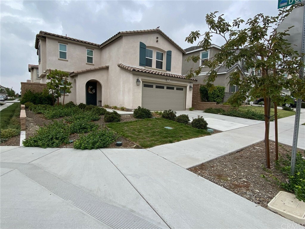 Property Photo:  5592 Soriano Way  CA 92336 