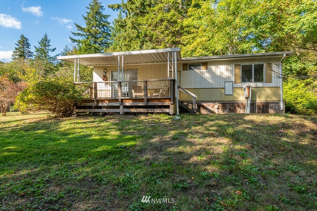 Property Photo:  20588 Western Avenue NE  WA 98342 