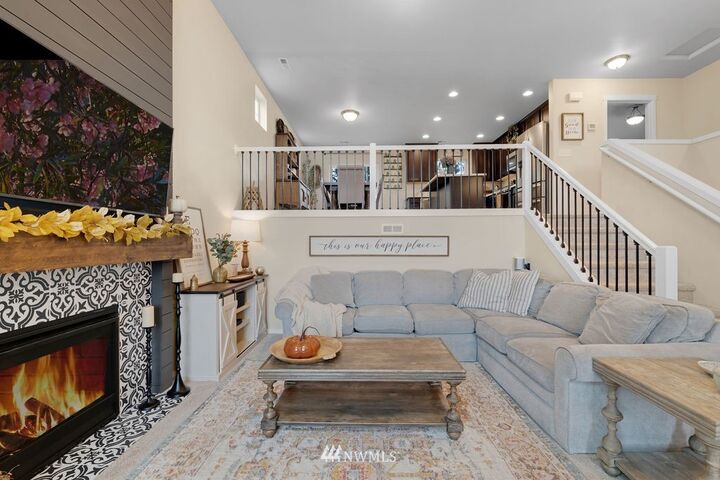 Property Photo:  1310 Sunrise Estate Place  WA 98282 