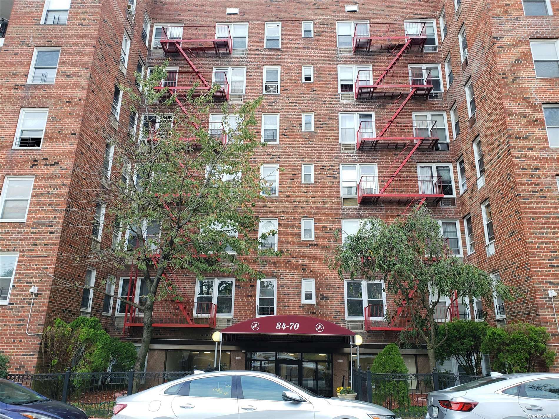 Property Photo:  84-70 129th Street 4N  NY 11415 