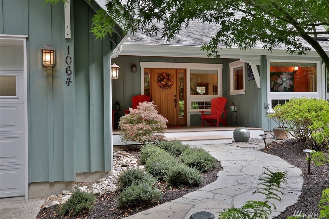 Property Photo:  1064 Woodside Lane  WA 98260 