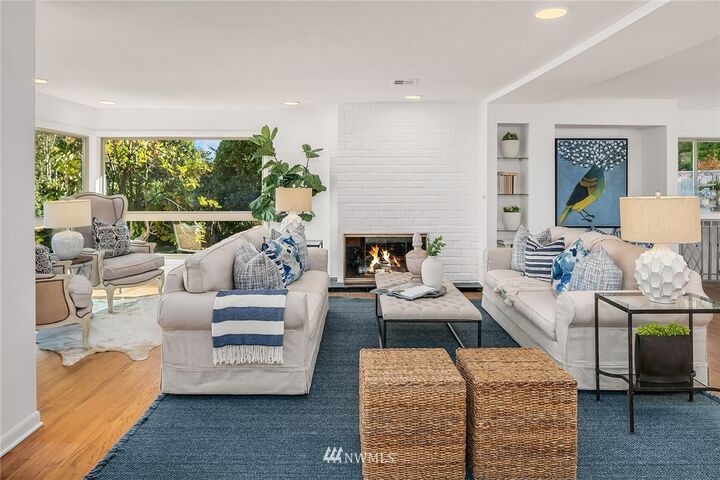 Property Photo: 8637 NE 6th Street WA 98039