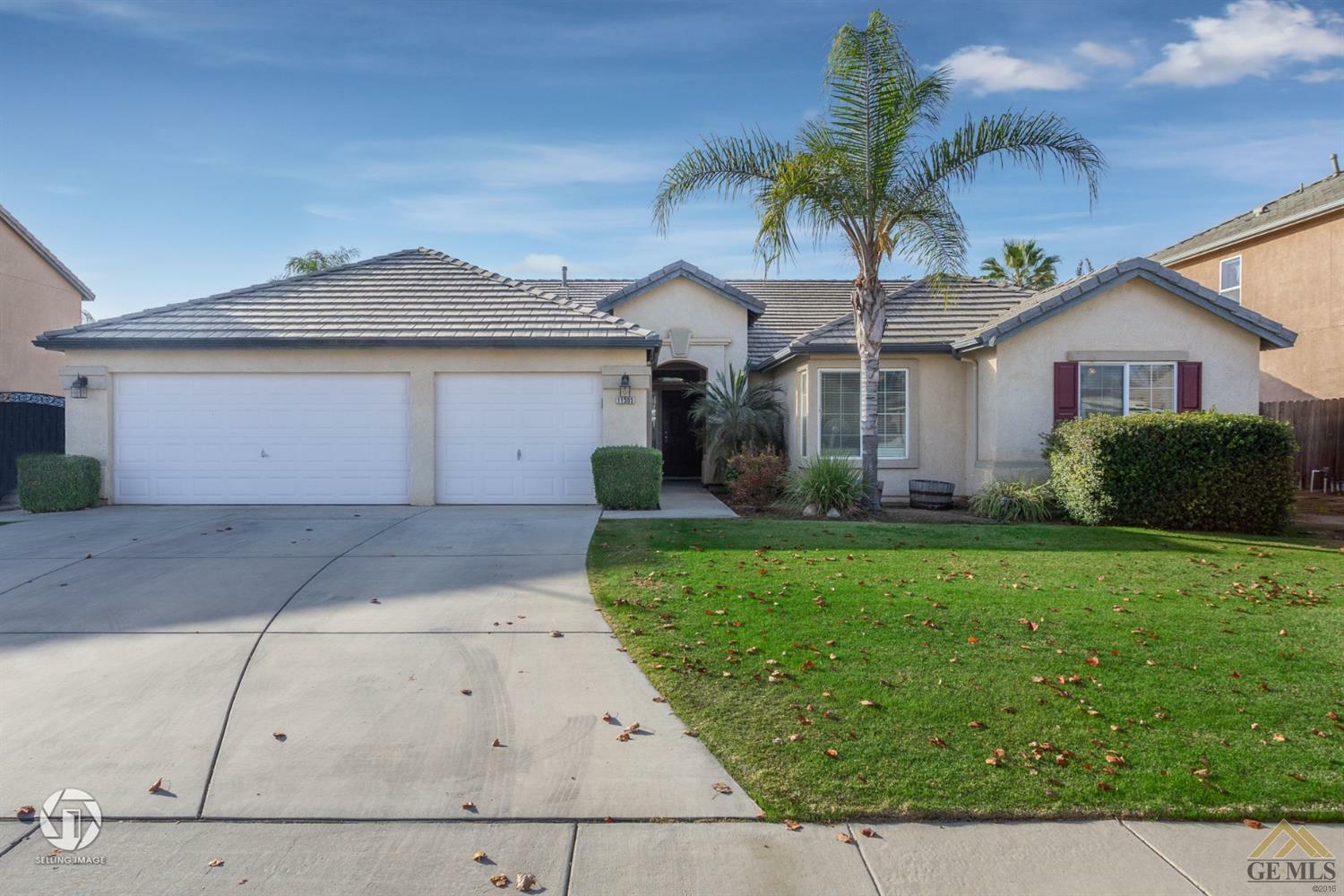 Property Photo:  11505 Bocelli Avenue  CA 93312 