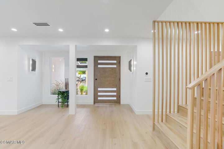 Property Photo:  958 Ranch House Road  CA 91361