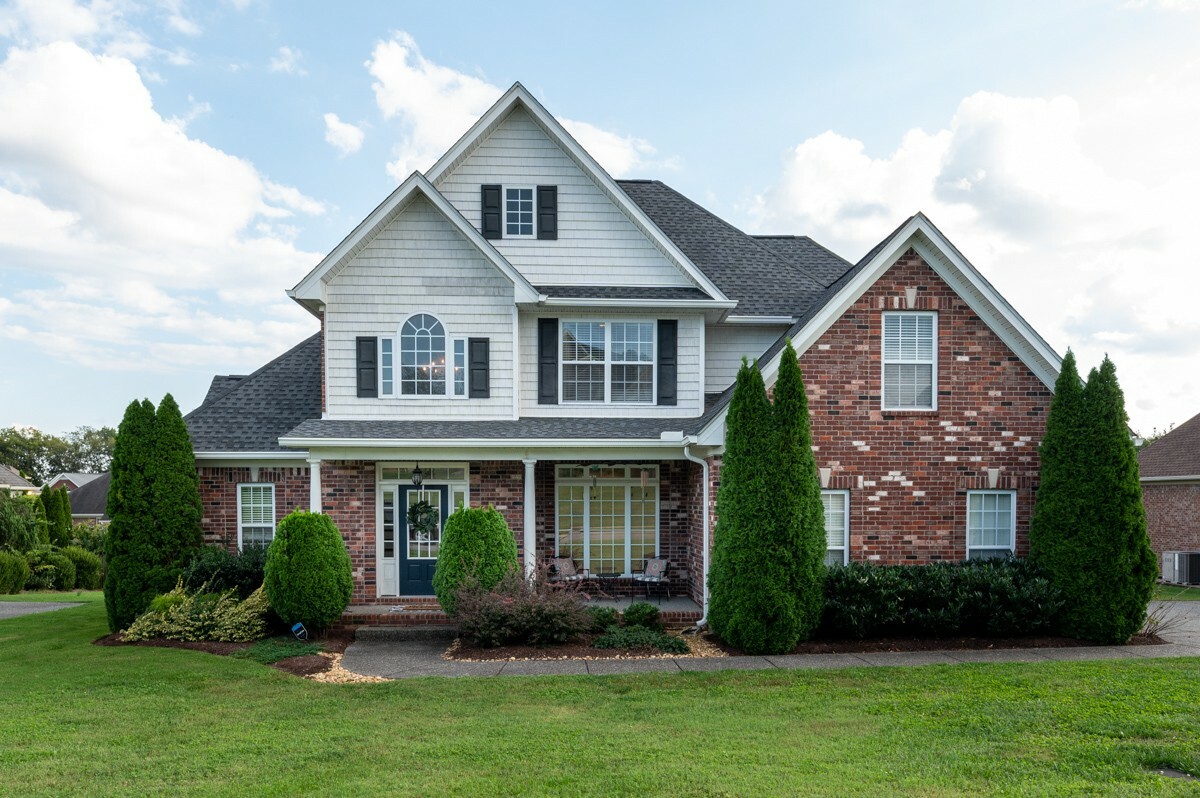 Property Photo: 1015 Grider Dr TN 37066