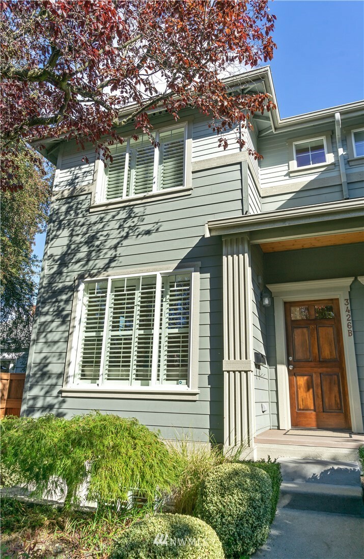 Property Photo: 3426 34th Avenue W B WA 98199
