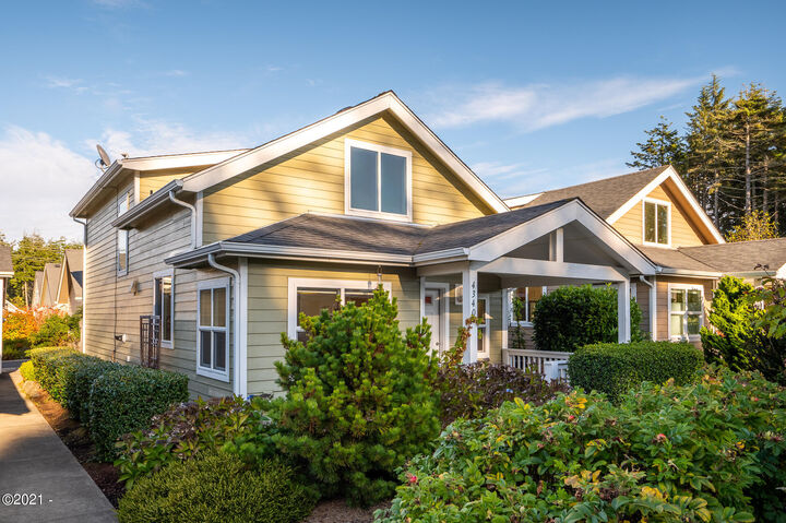 4340 SE Ellis Street  Newport OR 97366 photo