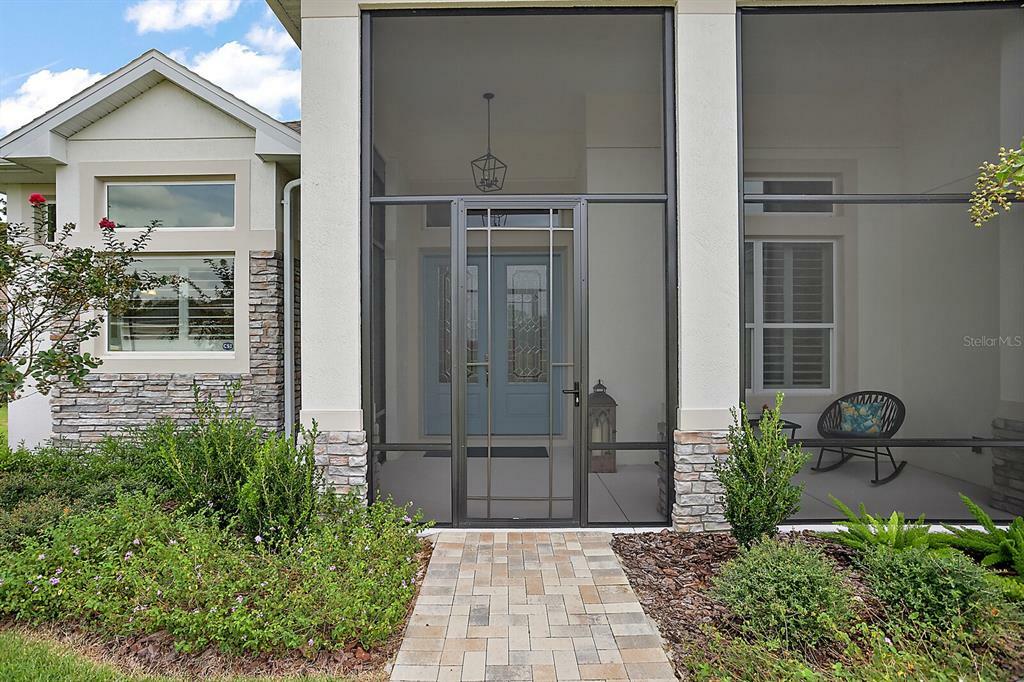 Property Photo:  8112 Bridgeport Bay Circle  FL 32757 