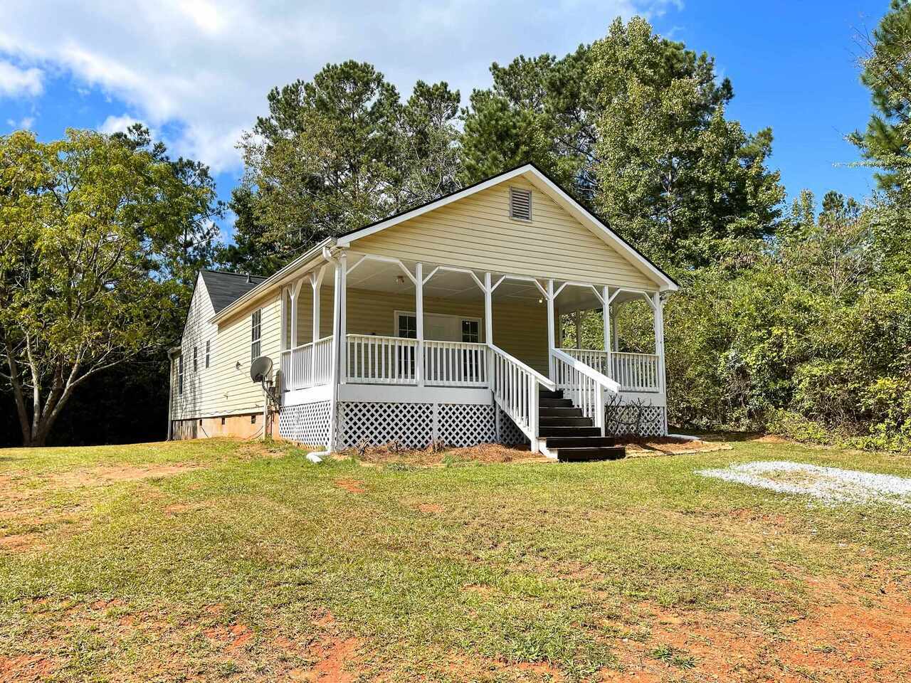 Property Photo:  121 Highland Circle  GA 30216 