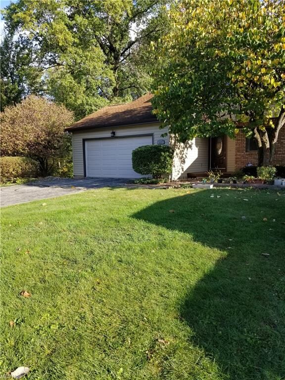 Property Photo: 117 Topaz Trail OH 44410