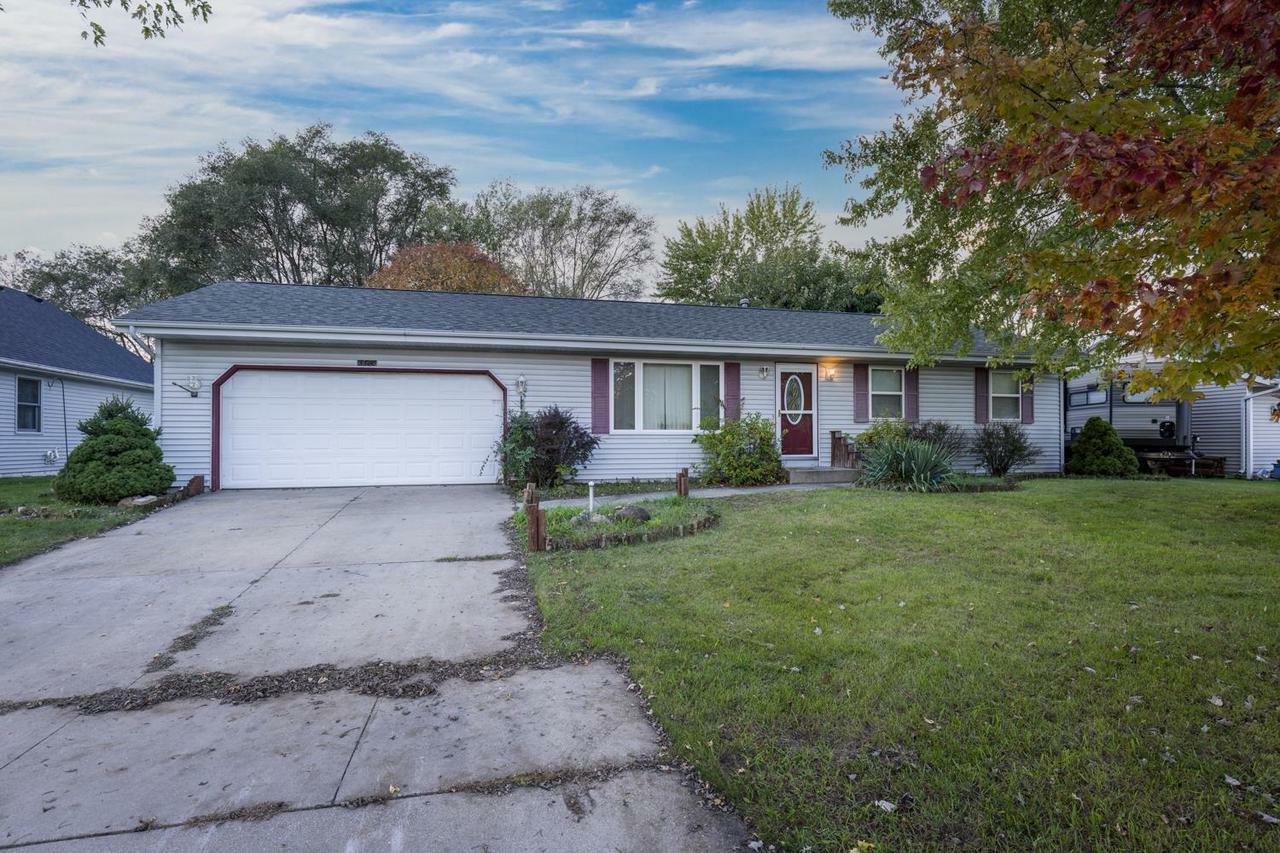 Property Photo:  3320 Thornton Dr  WI 53548 