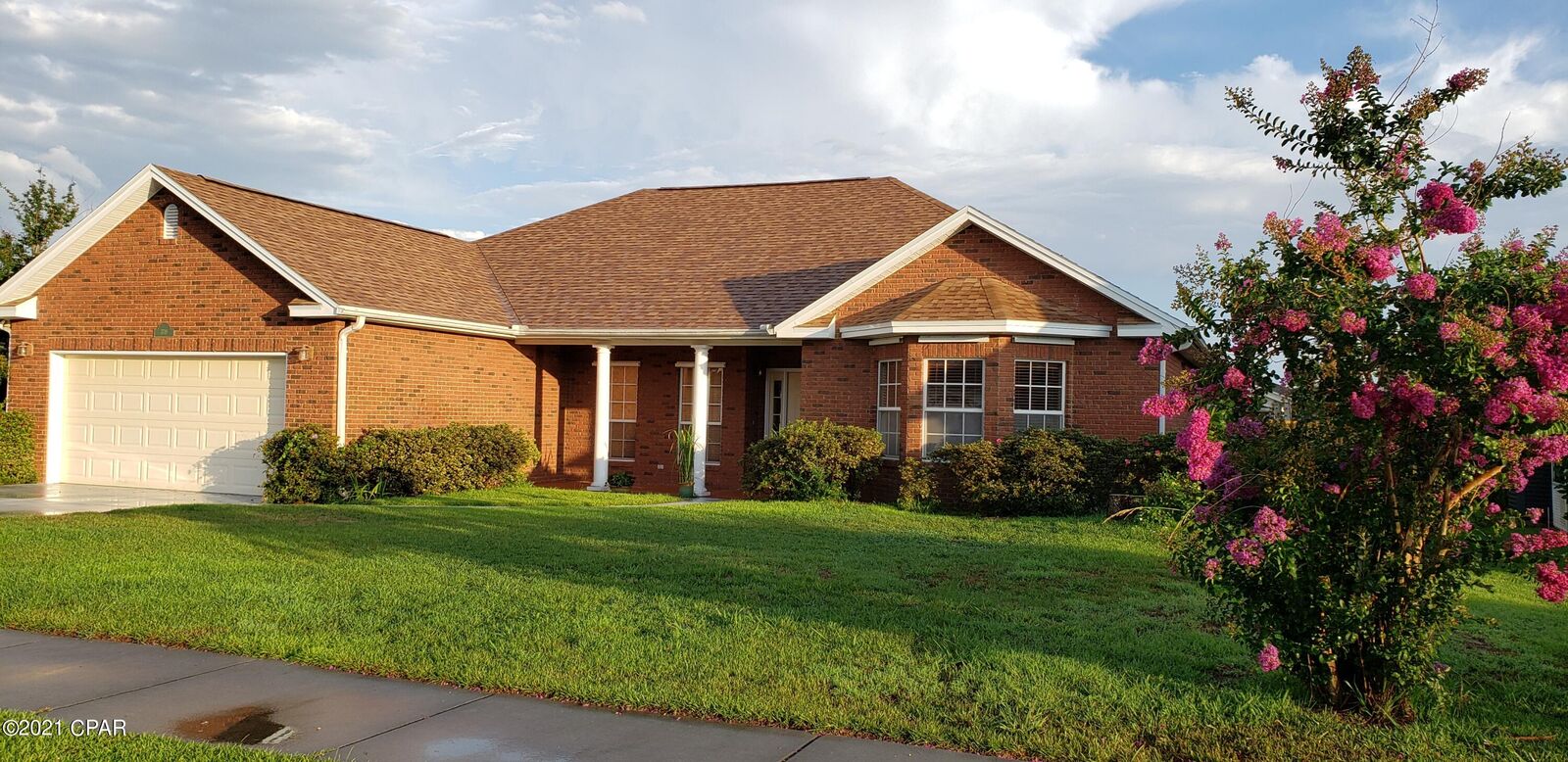 Property Photo: 3719 Bay Tree Road FL 32444