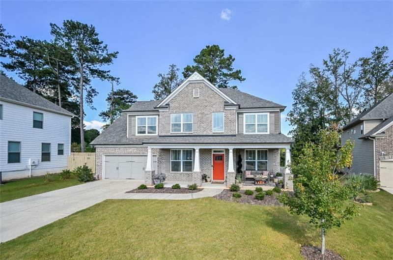 Property Photo: 927 Halletts Peak GA 30044