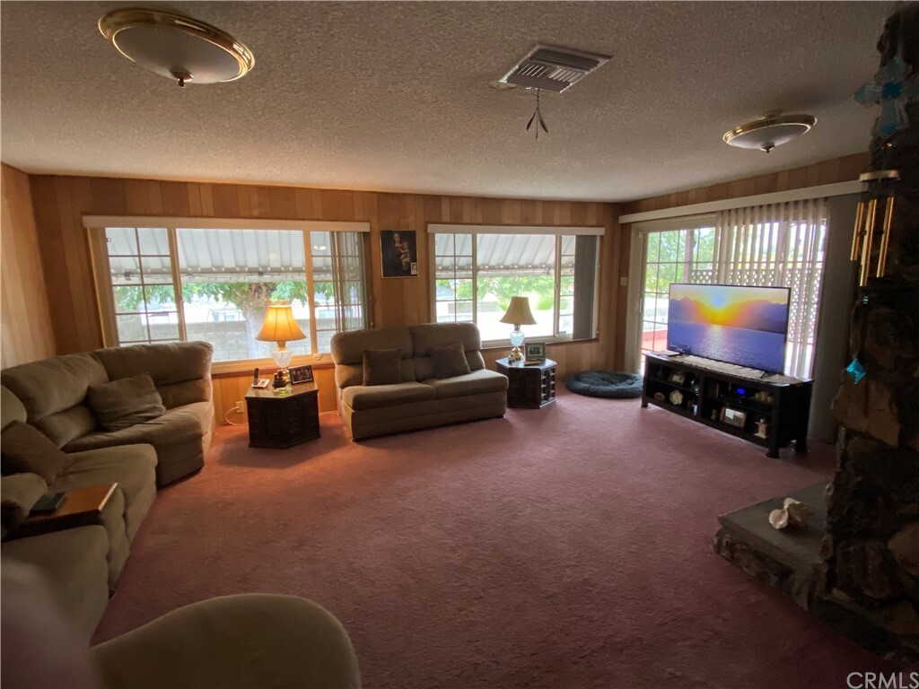 Property Photo: 5482 Bonnie Street CA 92404