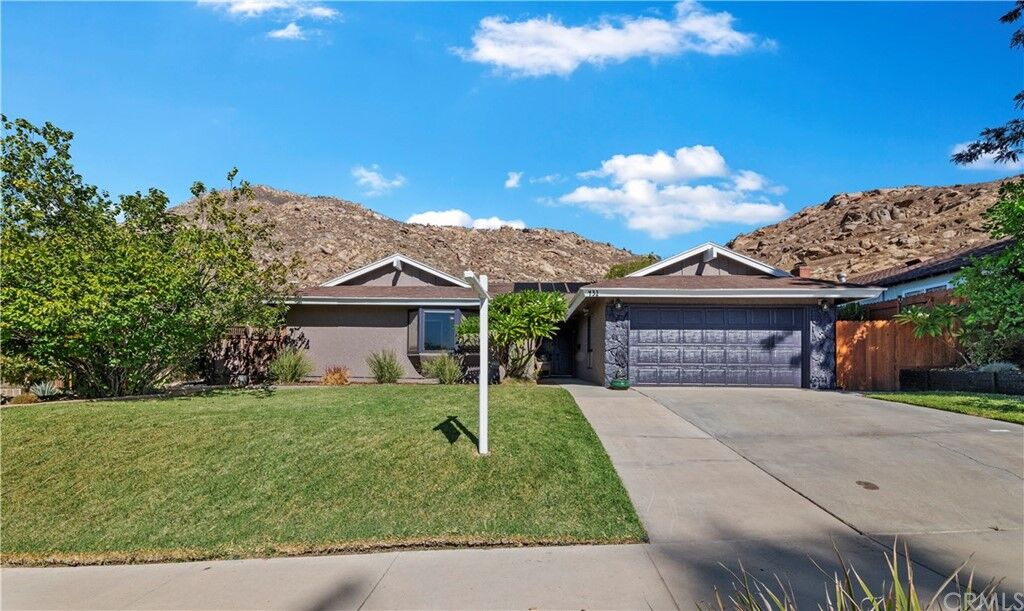 Property Photo:  431 Spruce Street  CA 92507 