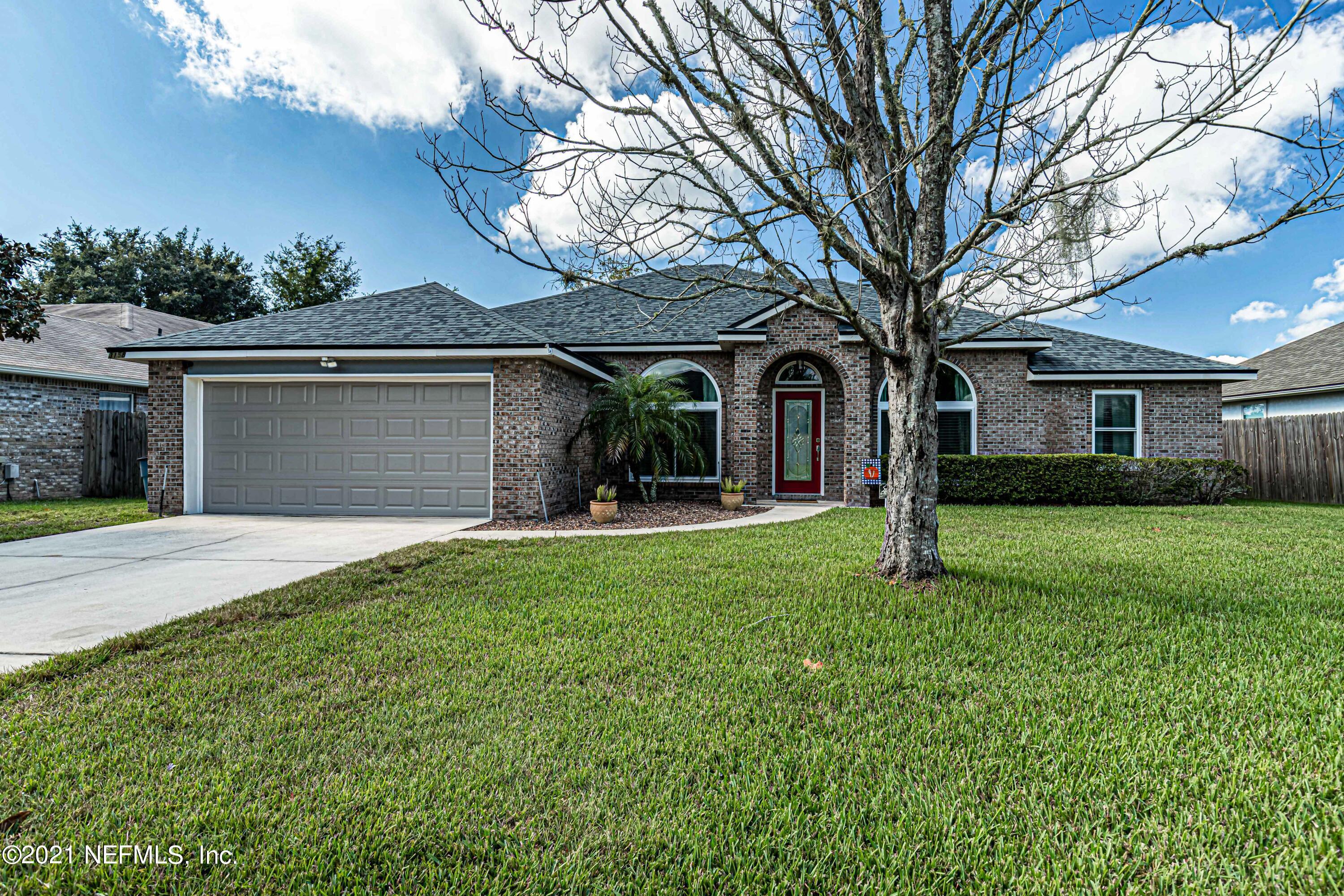 Property Photo: 3158 Highland Grove Drive FL 32065