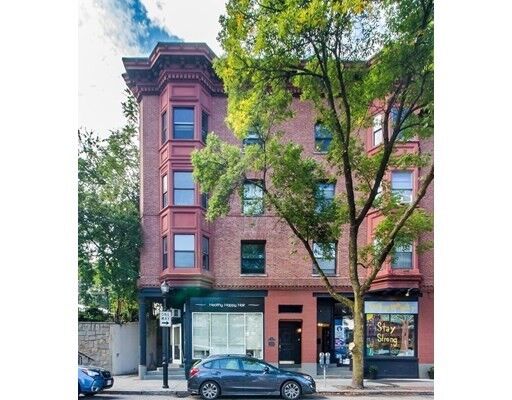 Property Photo: 31 Station St 6 MA 02445