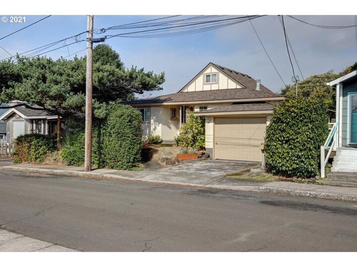 316 2nd Ave  Seaside OR 97138 photo