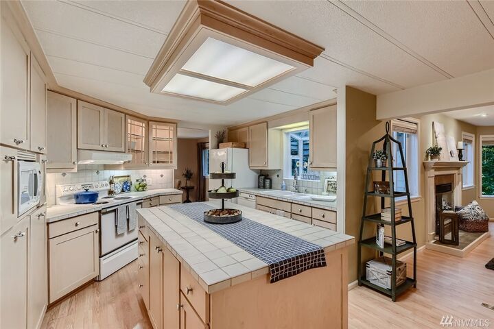 Property Photo: 22025 NE 175th St WA 98077