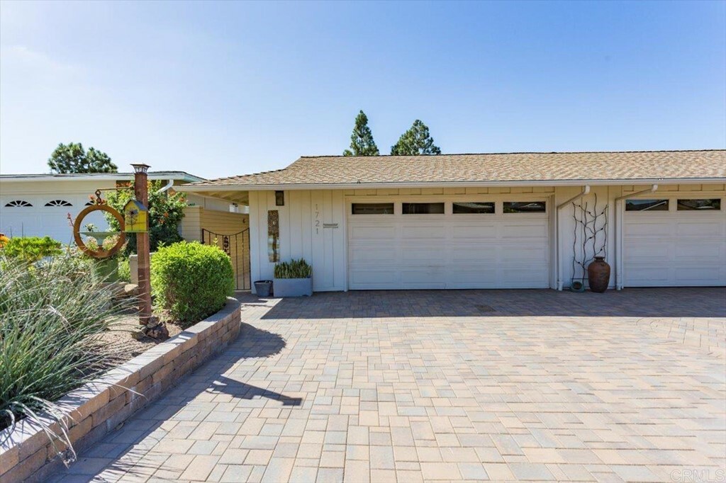 Property Photo:  1721 San Pablo Drive  CA 92078 