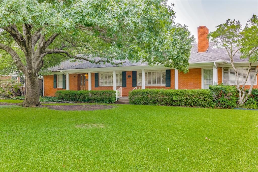 Property Photo:  5550 Preston Haven Drive  TX 75230 