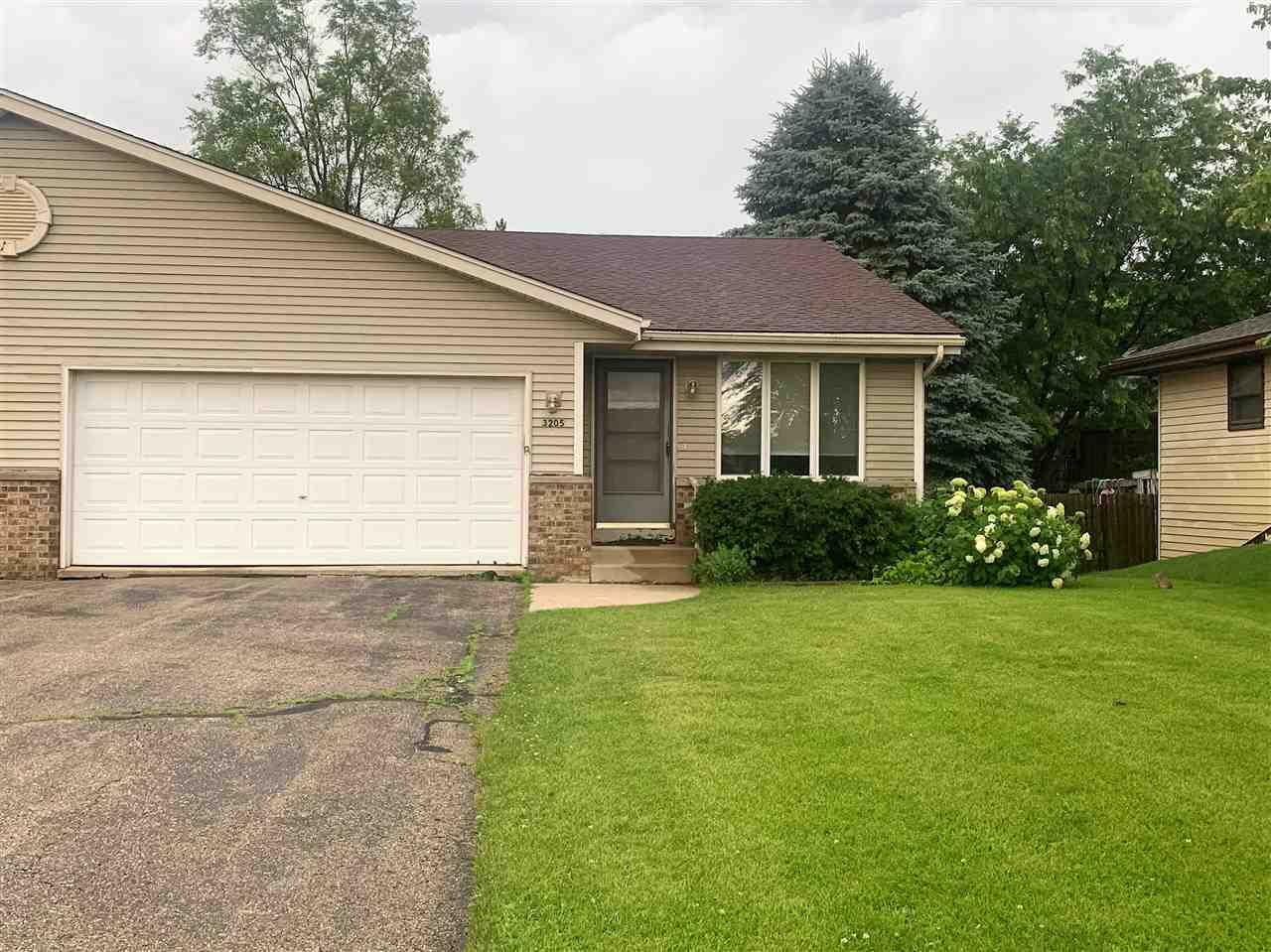 Property Photo:  3205 Greenwood Dr  WI 53546 