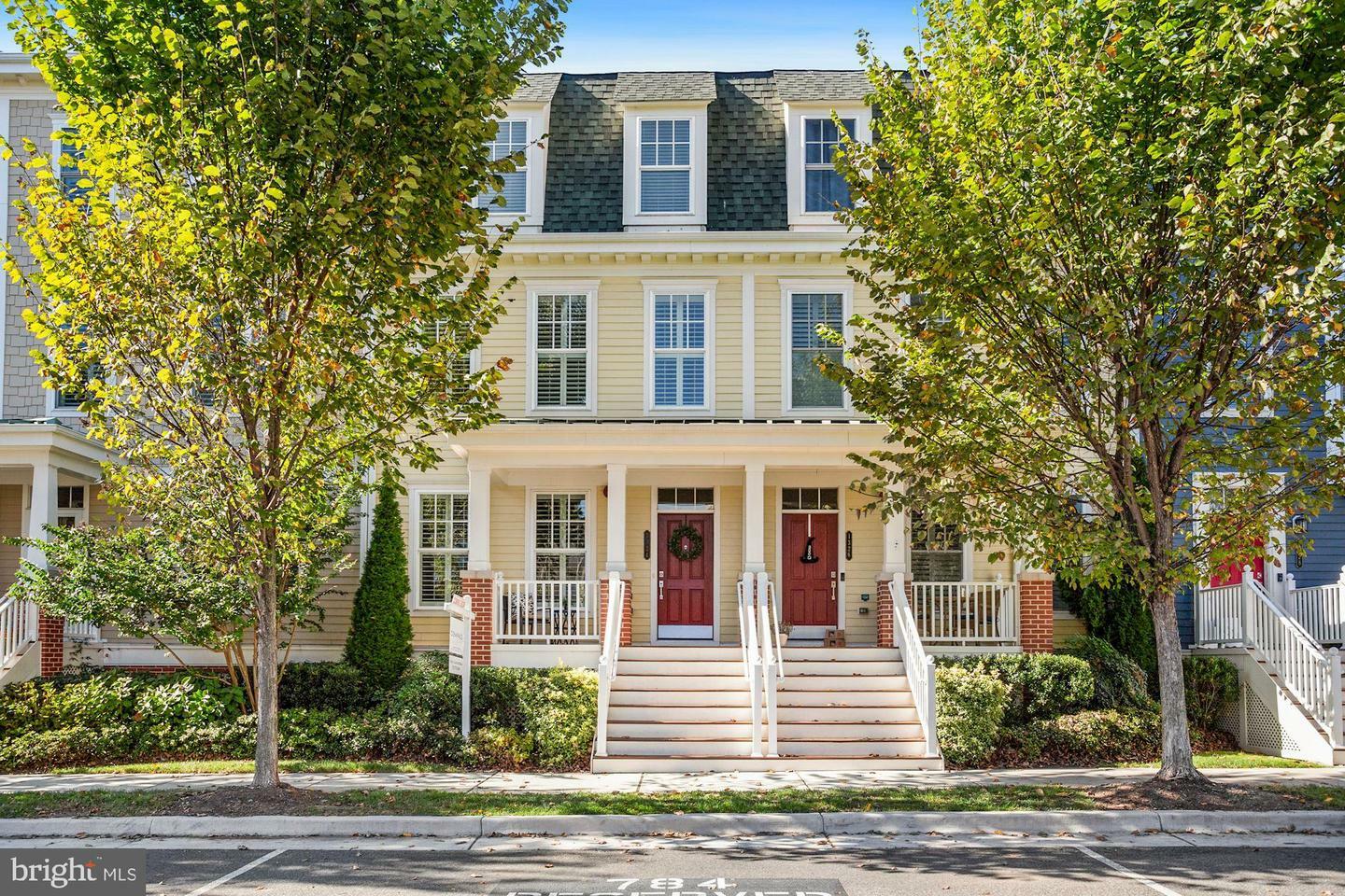 Property Photo: 1324 Van Valkenburgh Lane VA 22301