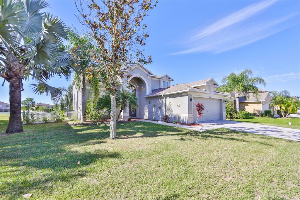 Property Photo:  11003 Hoffner Edge Drive  FL 33579 