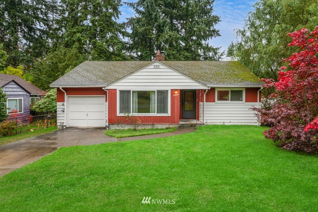 14020 Palatine Avenue N  Seattle WA 98133 photo