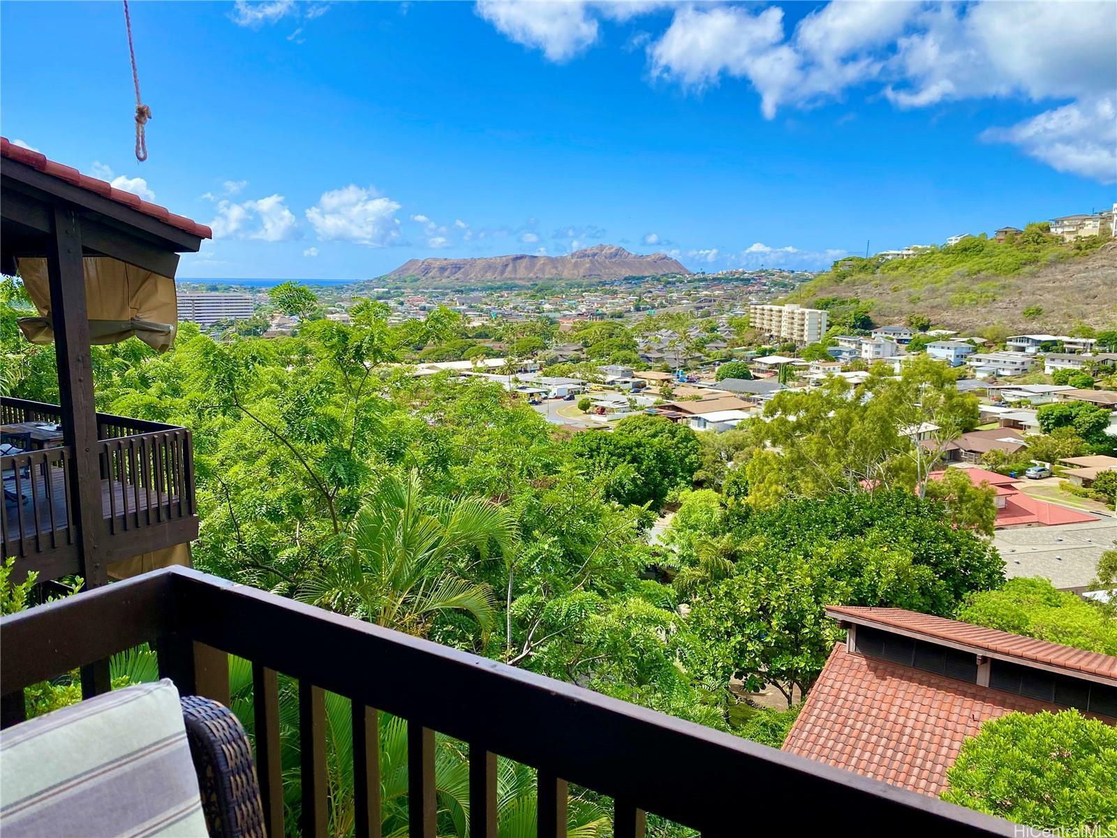 Property Photo: 1487 Hiikala Place 43 HI 96816