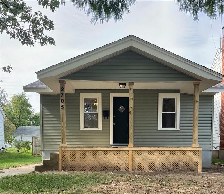 Property Photo: 2705 Springmont Avenue OH 45420