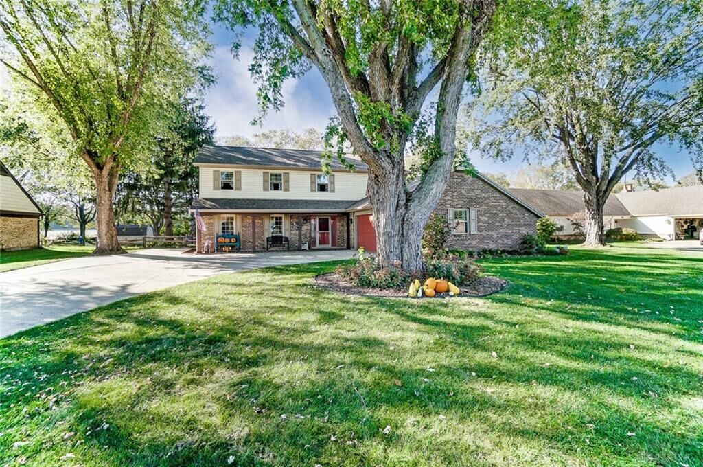 Property Photo: 1033 Cardinal Drive OH 45323