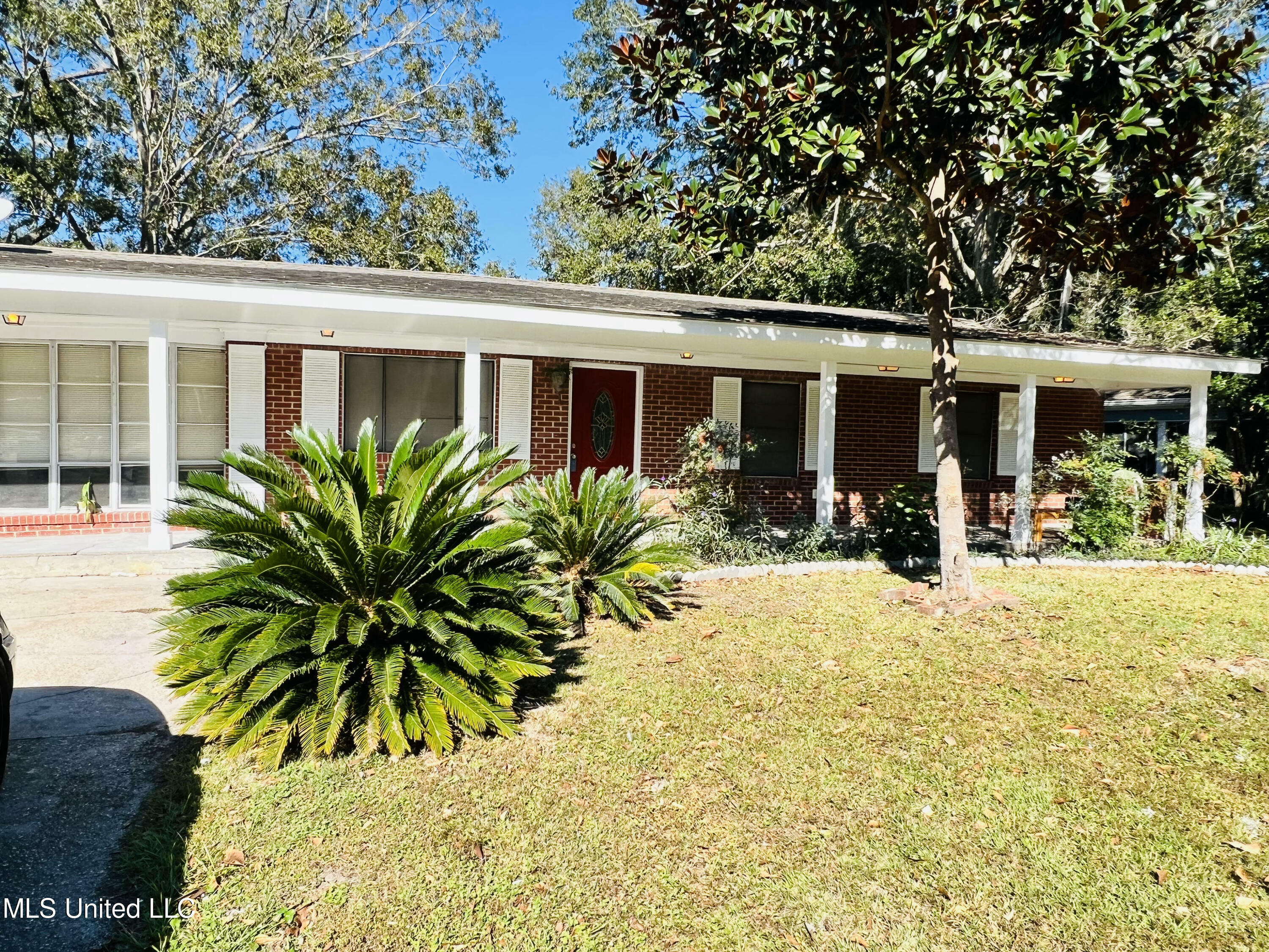 Property Photo:  365 Park Drive  MS 39531 