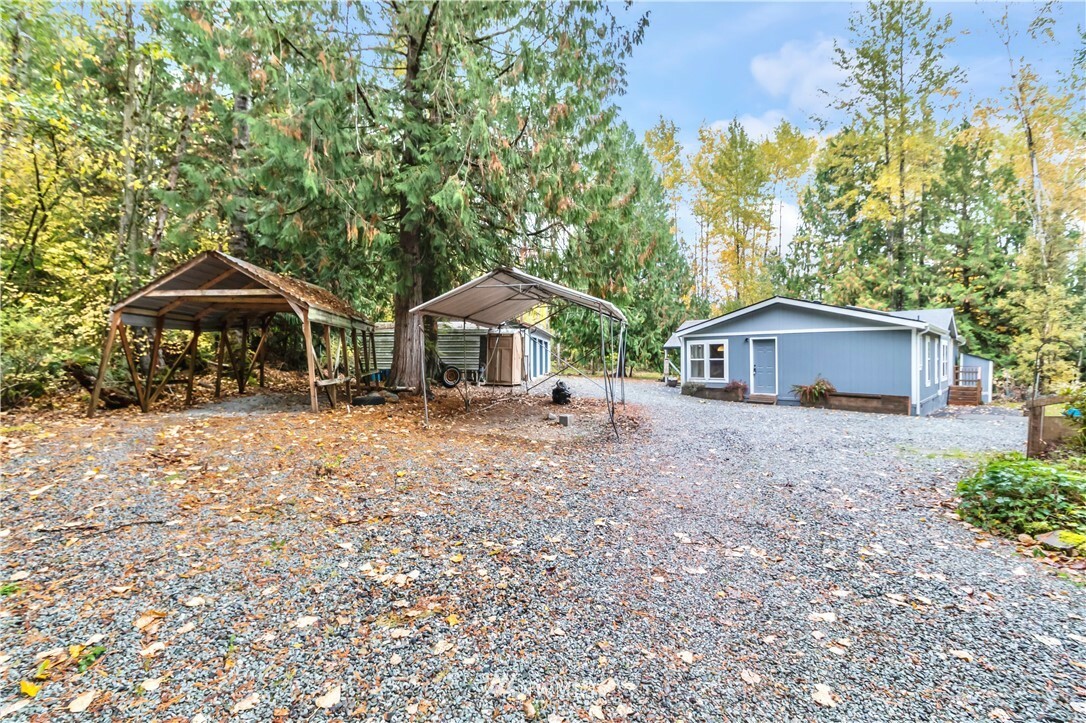 Property Photo:  21712 Grip Road  WA 98204 