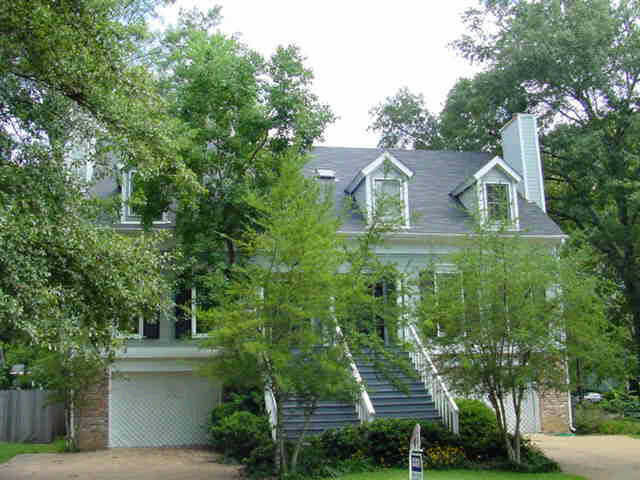 Property Photo:  1440 Poplar Boulevard  MS 39202 