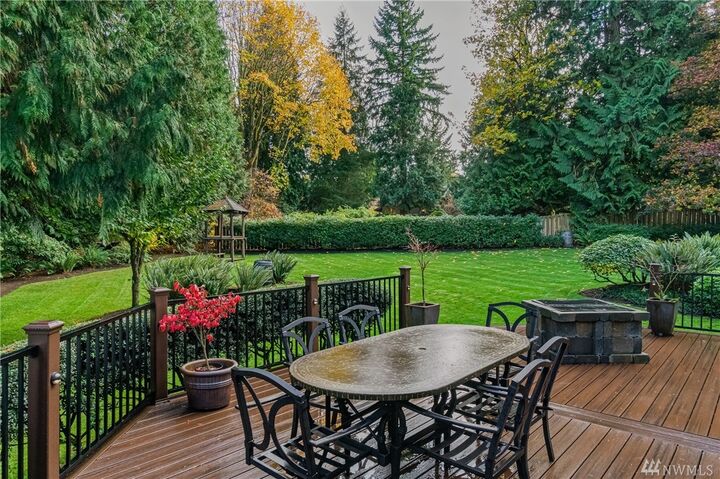 Property Photo:  15815 NE 180th Place  WA 98072 