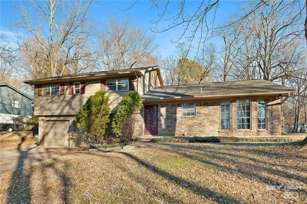 Property Photo:  1716 Rayview Drive  AR 72703 