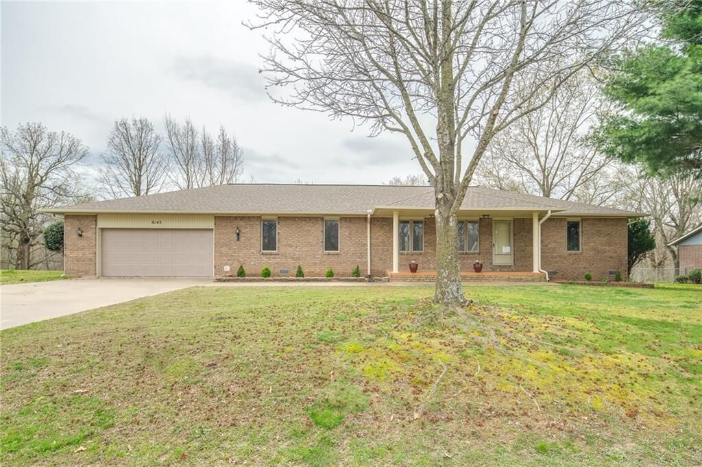 Property Photo: 8143 Fairway Drive AR 72756