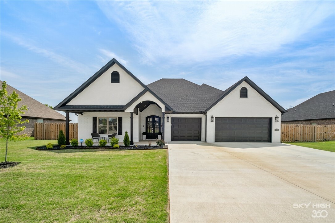 Property Photo:  931 Little Osage Avenue  AR 72713 