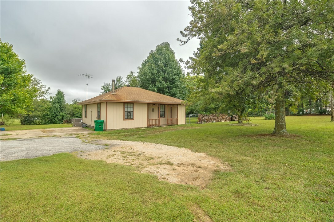 9708 N Highway 279  Centerton AR 72719 photo