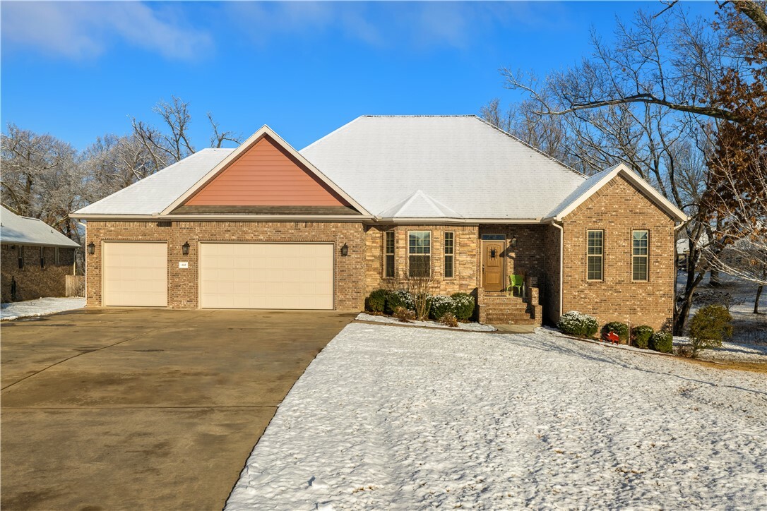 Property Photo:  482 W Goldfinch Drive  AR 72730 