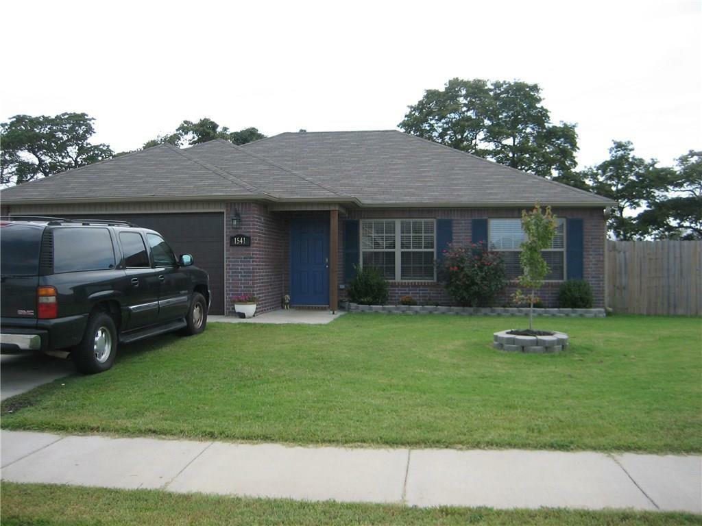 Property Photo:  1541 Forest Drive  AR 72719 