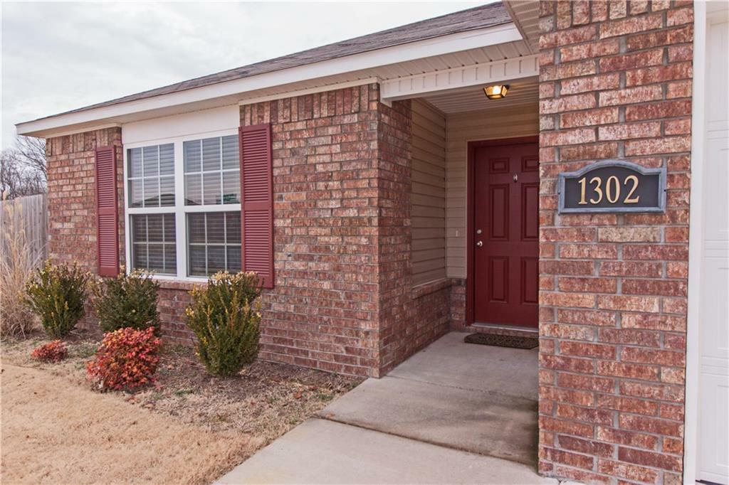 Property Photo:  1302 S Spritz Drive  AR 72701 