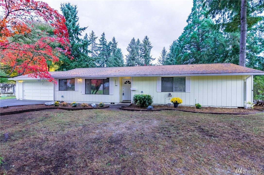 Property Photo:  4803 33rd Ct SE  WA 98503 