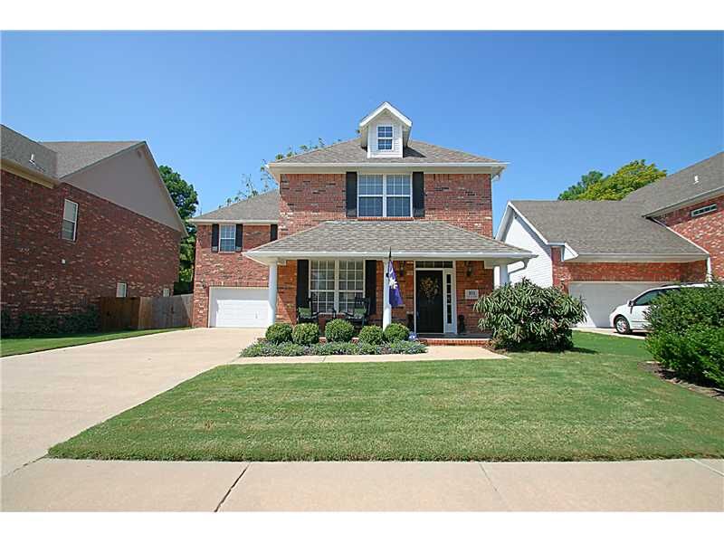 Property Photo: 106 SE G Court AR 72712