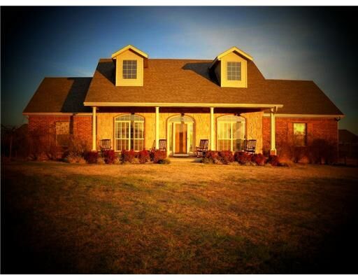 Property Photo:  1072 Main Street  AR 72719 